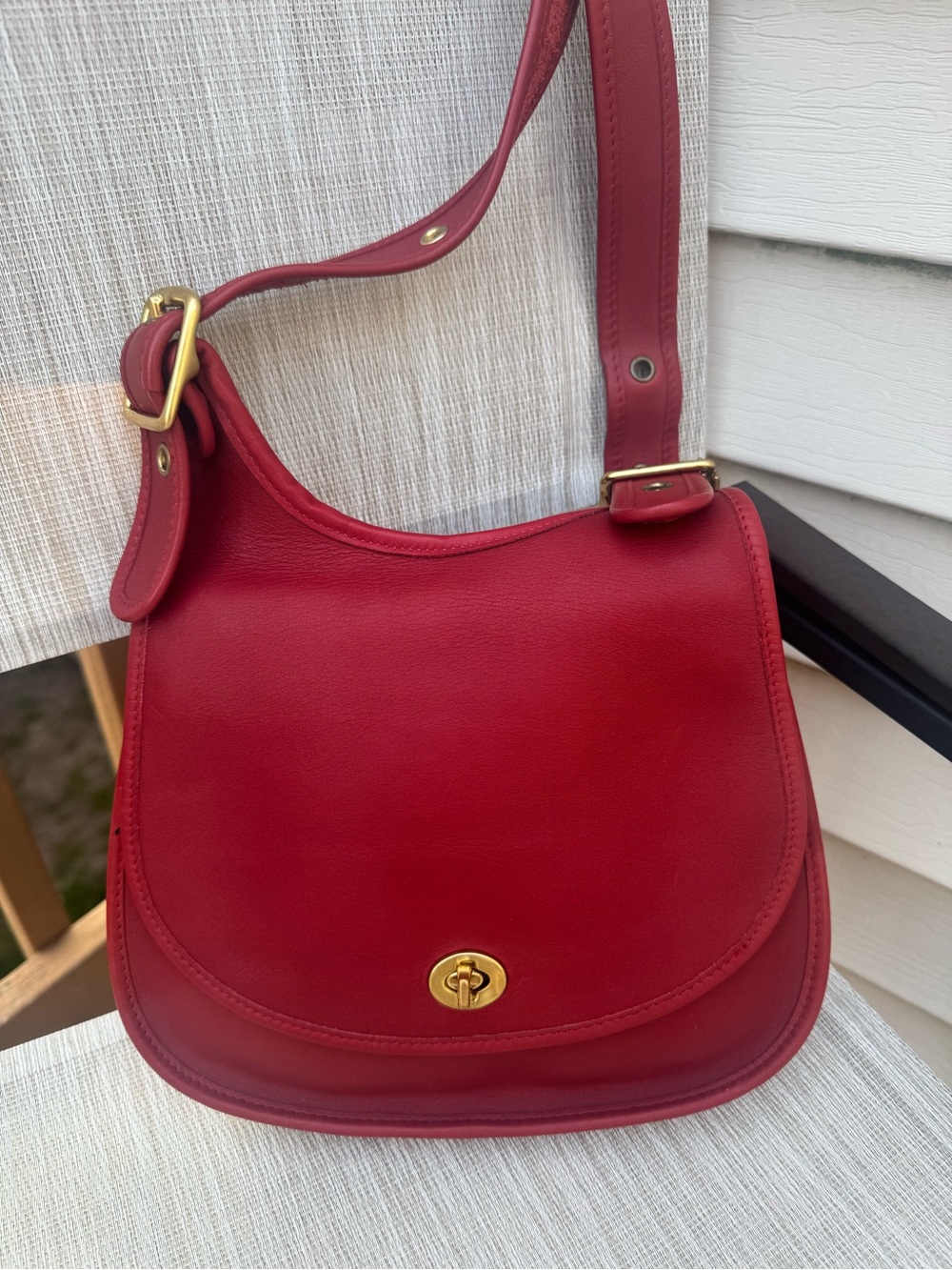 Vintage Coach Berkeley 9988 Red Leather Saddle Bag Brass Hardware Crossbody 90s